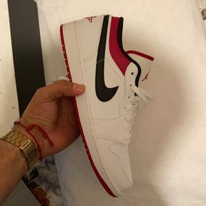 MENS Jordan 1 Low sz 10